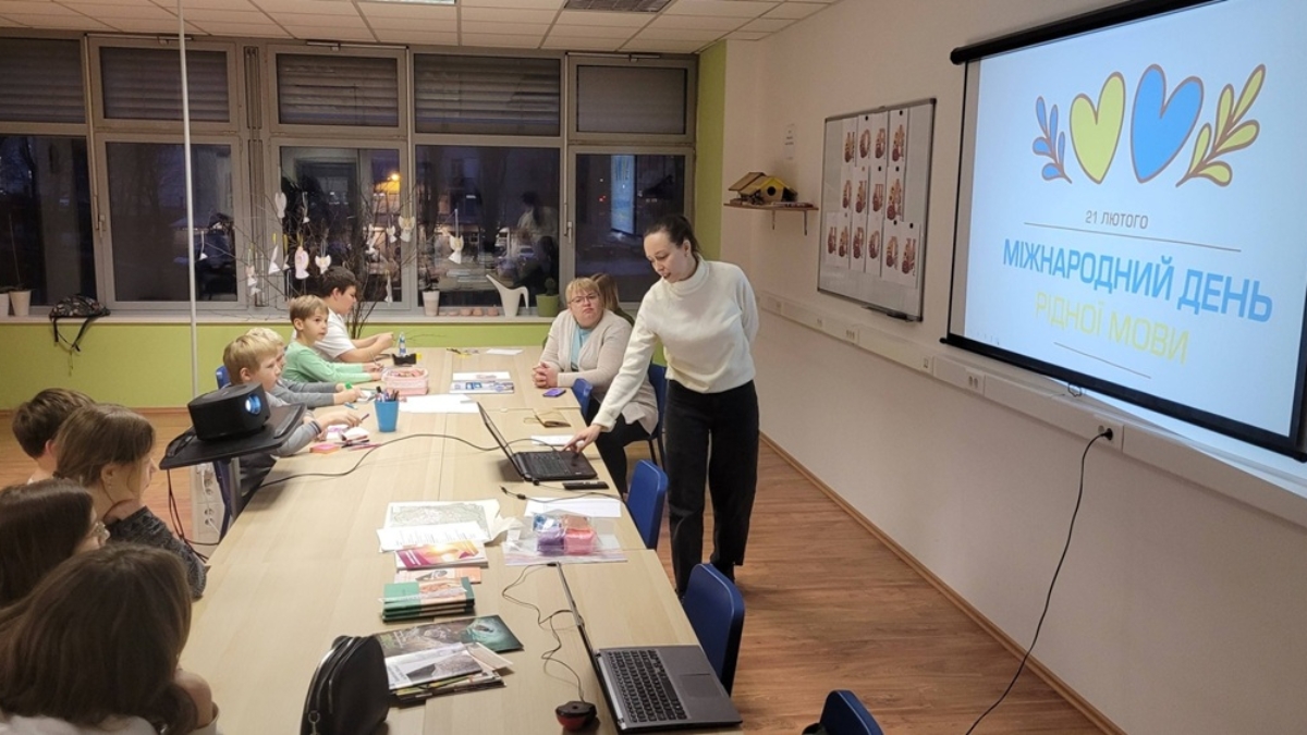 Mednarodni dan maternega jezika raziskovanje primerjanje in ponos na ukrajinščino 1