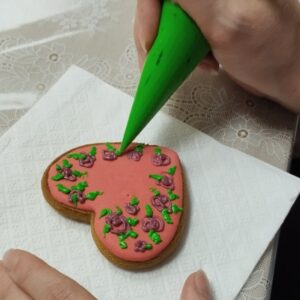 Ustvarjalna delavnica »Sladko srce« ob Valentinovem v Postojni 2