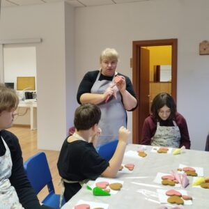 Ustvarjalna delavnica »Sladko srce« ob Valentinovem v Postojni 3