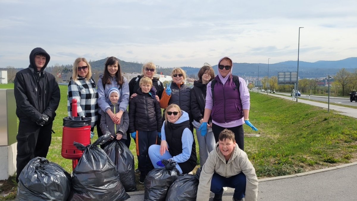 Skupaj smo Postojno naredili čistejšo