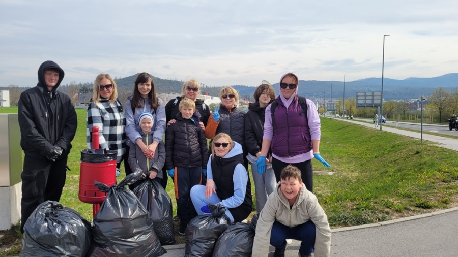 Skupaj smo Postojno naredili čistejšo