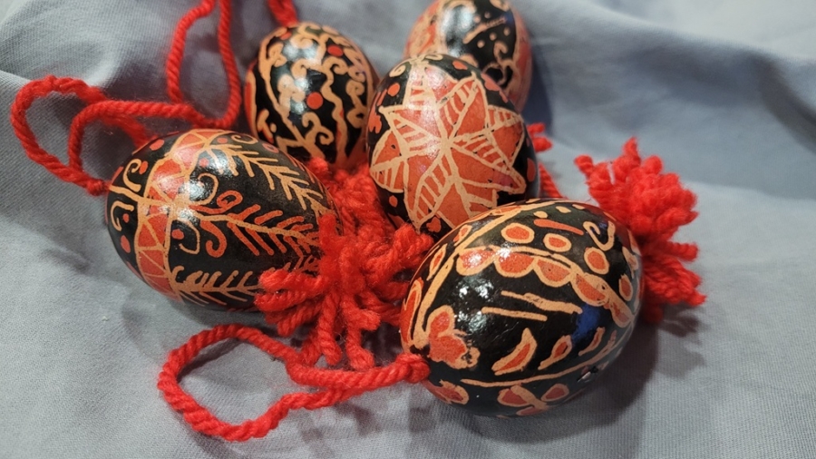 Ustvarjanje, ki povezuje ukrajinske ženske skozi tradicijo krepijo integracijo v lokalno okolje