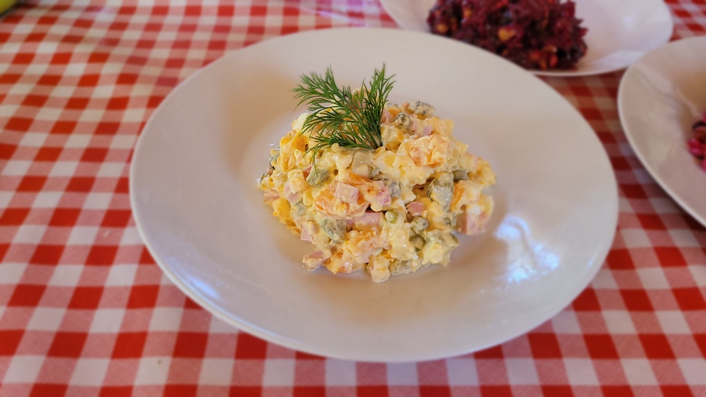 Ukrajinska kulinarika povezuje kulinarično srečanje v kampu Beli Gaber 6